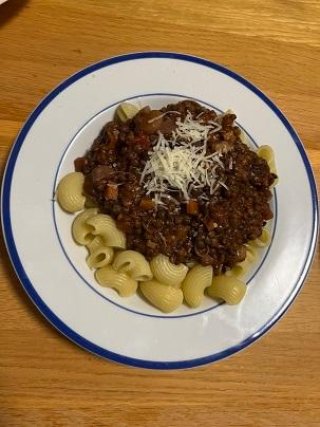Bolognese mit Beluga Linsen